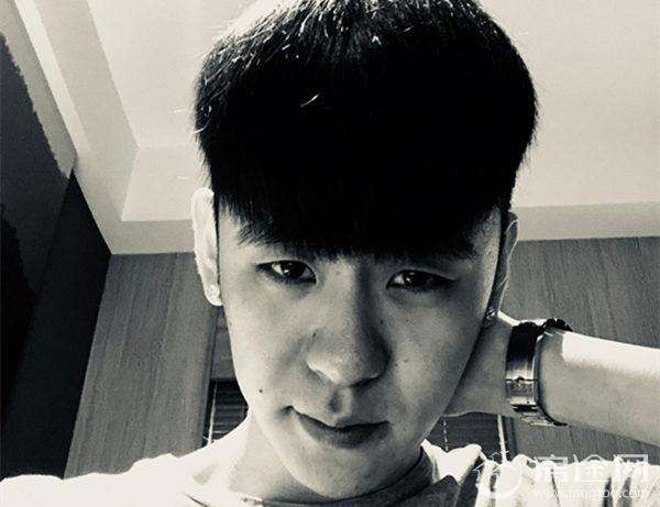 张云雷怎么倒追杨九郎 抖音辫儿哥哥张云雷出柜了？为什么叫小辫
