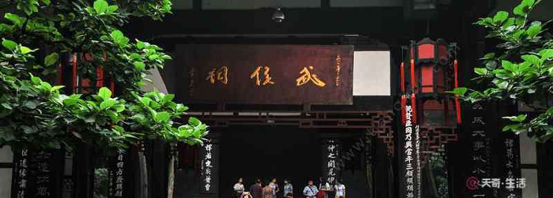 诸葛亮借东风的故事 诸葛亮借东风的故事 诸葛亮借东风的故事是什么