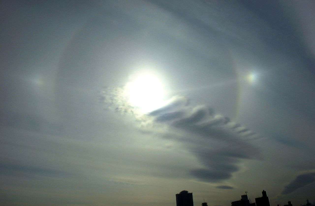 地震前兆图片 地震前天气的异常图片 地震前兆天空图片