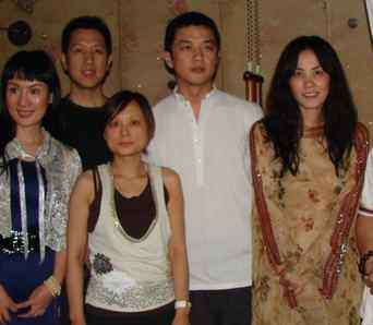 王菲李亚鹏结婚 李亚鹏暗示被迫离婚 看李亚鹏王菲离婚真相