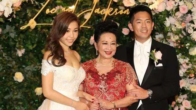 薛家燕的女儿 薛家燕儿子大婚照片 薛家燕儿子是谁资料介绍