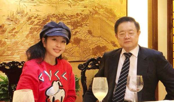 刘晓庆老公王晓玉 刘晓庆一共几个老公 刘晓庆老公王晓玉资料背景