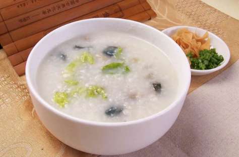 160量杯米几碗米饭 煮粥水和米的比例 用饭煮粥放多少水