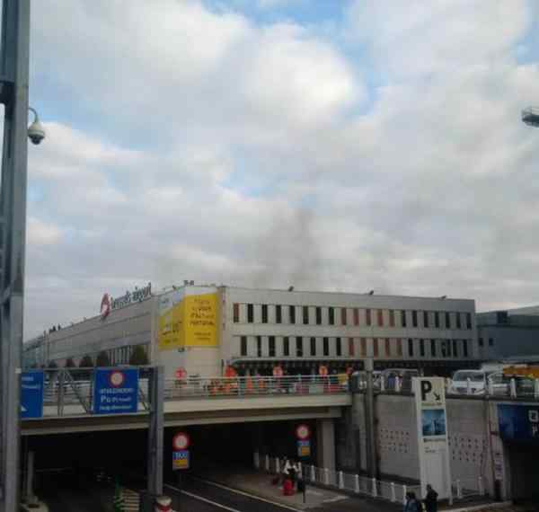 比利时机场 比利时布鲁塞尔机场爆炸数人死伤 机场已关闭