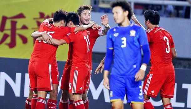 中国对泰国足球 国足3-0泰国经典之战回顾！今晚亚洲杯中国VS泰国时间观看地址