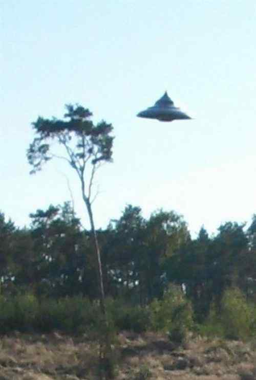 外星人长什么样子图片 波兰男子拍到罕见UFO清晰照是真的吗？图片详情曝光UFO长什么样的