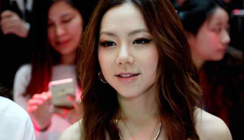 邓紫棋丝袜 邓紫棋丝袜诱惑 性感妩媚撩人十分撩人（图）