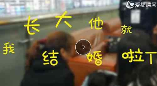 15岁少女闹私奔 15岁少女闹私奔被找回后抱头痛哭 和未成年少女私奔犯法吗？