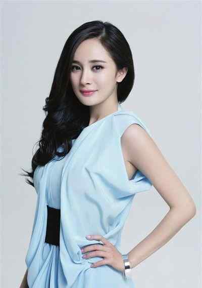袁姗姗与杨幂 杨幂为闺蜜袁姗姗引荐出演女主角，袁姗姗不领情还称同情杨幂
