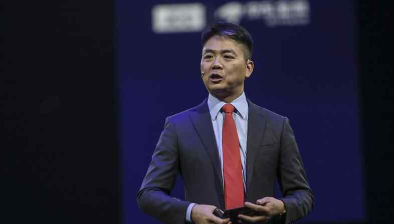 京东老总刘强东简历 刘强东简历 京东CEO刘强东与老婆章泽天离婚了吗？
