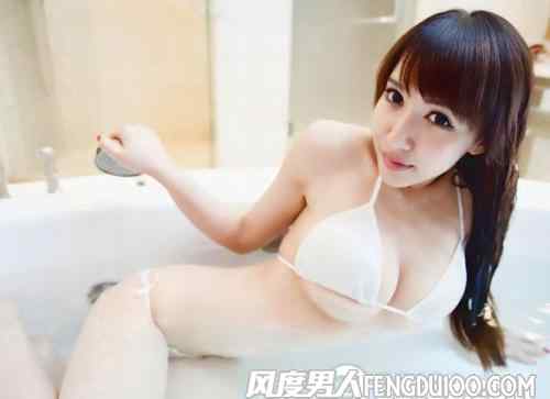 世界上乳房最大女人 世界上最大的胸部的女人 这样是真美吗?