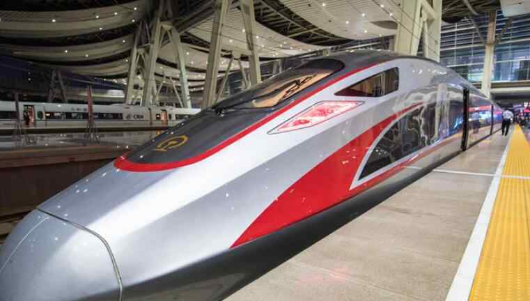 超级磁悬浮列车 我国新型磁悬浮列车 时速超600公里磁悬浮列车来了