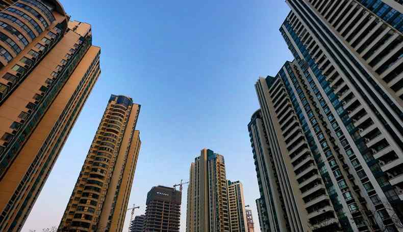 燕郊楼市探访 燕郊楼市探访 有人炒房赔了百万元惨不忍睹