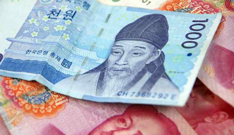 文在寅宣布向韩七成家庭发钱 文在寅宣布向韩七成家庭发钱 具体金额多少？