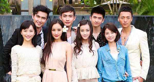 杨幂旗下艺人最新名单 杨幂工作室旗下艺人名单 杨幂旗下艺人合照
