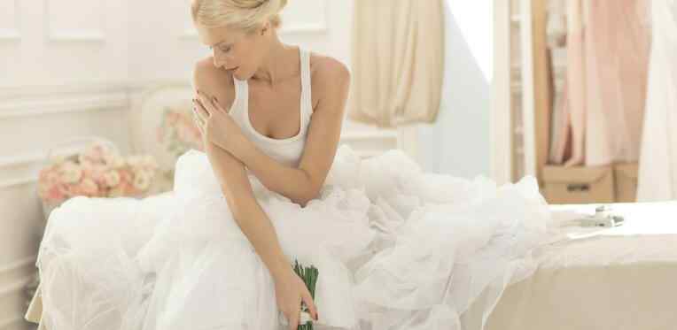 婚纱礼服网购 实体店婚纱多少钱一套 婚纱礼服能不能在网上买