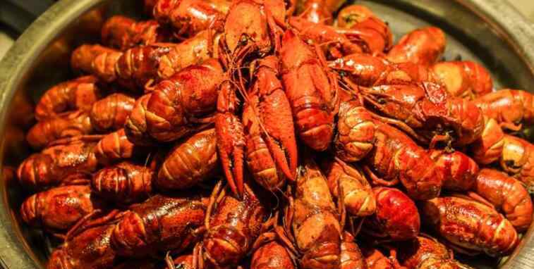 小龙虾什么季节吃最好 小龙虾什么时候吃最好 何时买小龙虾会显得划算点