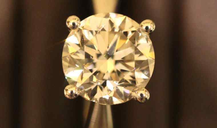 现在钻石多少钱一克拉 552克拉最大钻石 现在钻石多少钱一克拉
