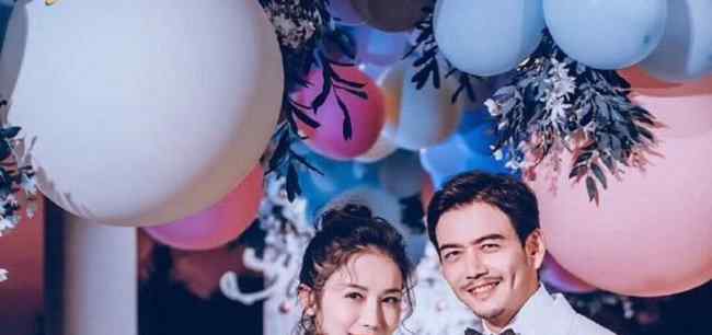 杨烁老婆王黎雯 杨烁给妻子王黎雯补办的婚礼 小包总已婚生子