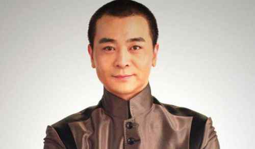 吴樾车震 吴樾车震与酒店后激吻为警卫做直播 红衣女子是谁