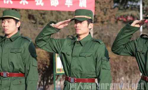 林丹军衔 林丹为什么会有少校军衔 身带军衔的运动员冠军有哪些