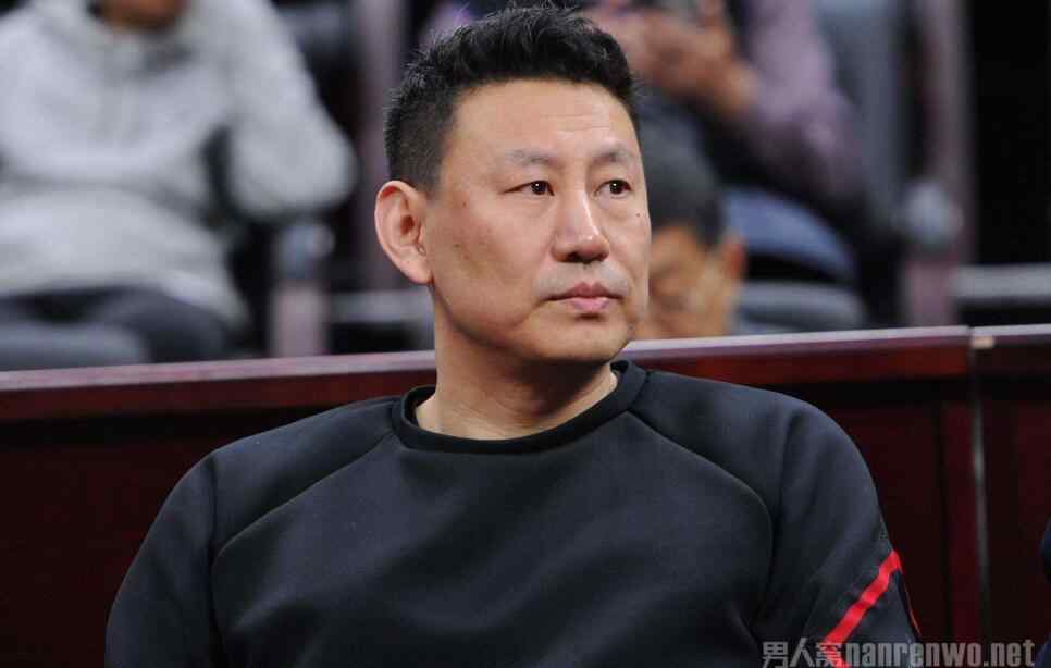 李楠申请辞职 曝男篮主教练李楠申请辞职 网友划分三派 到底谁说得对