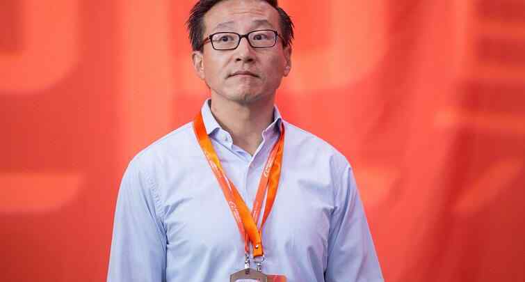 邱启明现在在干嘛 蔡崇信现在在干嘛 蔡崇信被nba罚款