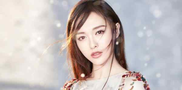 唐嫣杨幂 杨幂唐嫣同框 对比太明显一个小仙女一个很尴尬