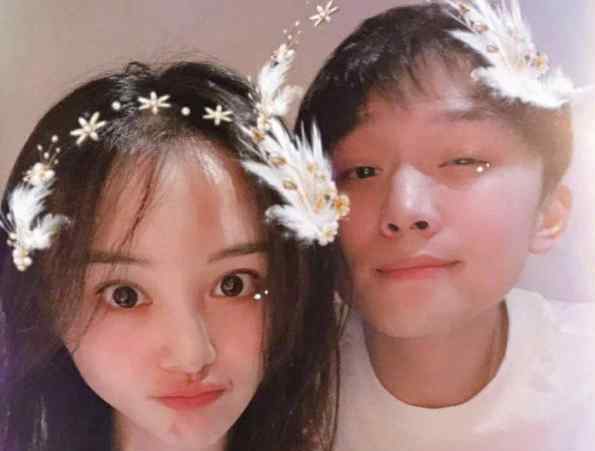 张恒男简介 郑爽大赞男友张恒 甜蜜幸福溢于言表 原来她这么看他！