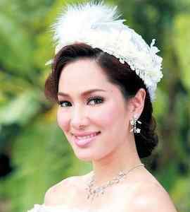 人妖poy 泰国最美人妖排行榜 Poy人气超高