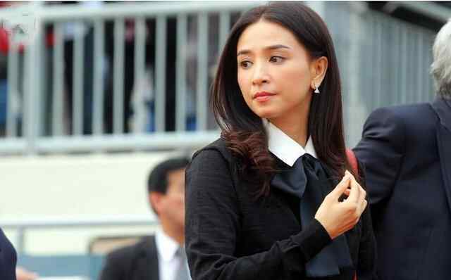 吴婉芳 港媒评美魔女人气十大排行榜 吴婉芳列之首位