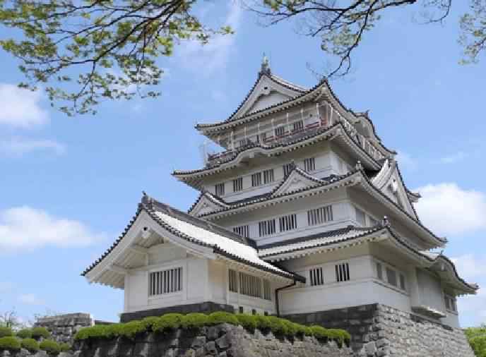 千叶因地属平原区落叶多种多样而出名