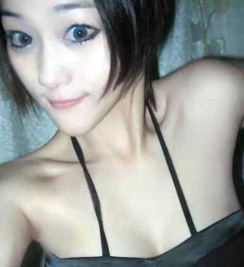 坐台照 娱乐圈真真假假 张馨予未经处理不雅照及坐台照片曝光