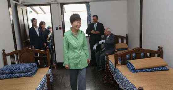 朴槿惠访问旧址 朴槿惠访问大韩民国临时政府旧址 韩中两国友好的象征