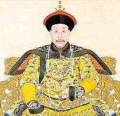 乾隆皇帝借傅妻子入宫贺寿的机遇,留到宫里歇息时,恨不能一把将