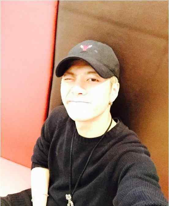 got7微博 got7王嘉尔开通微博 王嘉尔生日晒卖萌自拍