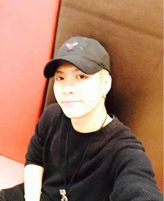 got7微博 got7王嘉尔开通微博 王嘉尔生日晒卖萌自拍