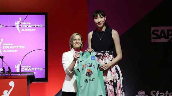 韩火火身高 韩旭入选WNBA 随后韩旭表示自己会竭尽全力