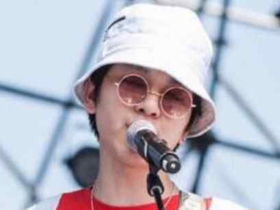 张哲轩 盘尼西林乐队主唱张哲轩个人资料介绍 盘尼西林现身《乐队的夏天》受关注