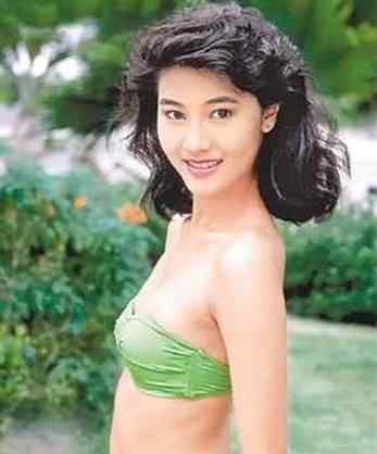 李嘉欣比基尼 李嘉欣比基尼，一双美腿十分修长！
