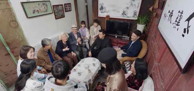 李鸿其女朋友 上头姐妹们吃糖啦！童颜夫妇女朋友认证吻、车窗吻 韩商言撩起来真要人命
