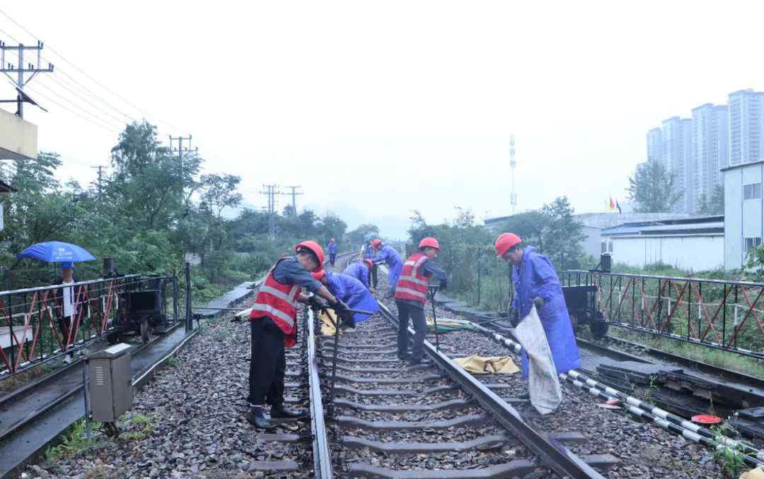 金温铁路 金温铁路温州站以东段铁路拆除，涉铁道口和断头路将这样建设修复→