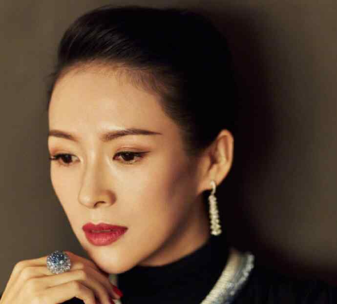 章子怡图片大全图片 章子怡承认怀二胎 小腹凸起的照片数不胜数