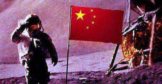 在月球上已经坠毁1亿年的巨型飞船 霍金警告中国不要登月，一亿年前的巨型飞船坠毁！