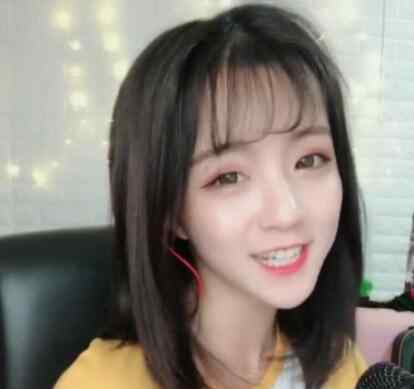抖音最火网图 2019抖音最火刘海图片 好看抖音刘海发型欣赏