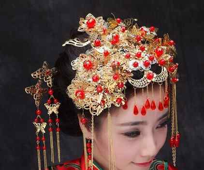 南宁种头发华美显著 新娘中式旗袍头冠造型图片 高贵华美有气质