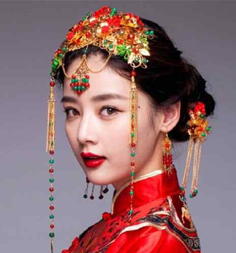 南宁种头发华美显著 新娘中式旗袍头冠造型图片 高贵华美有气质