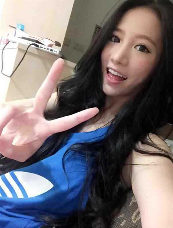 林采缇 林采缇长发发型图片 绝对性感女生长发发型