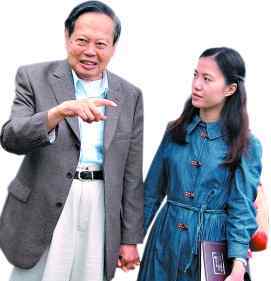 杨振宁的老婆 杨振宁现任妻子翁帆发型图片和个人资料