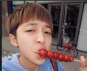 非主流红人 网络红人李克克非主流个性发型